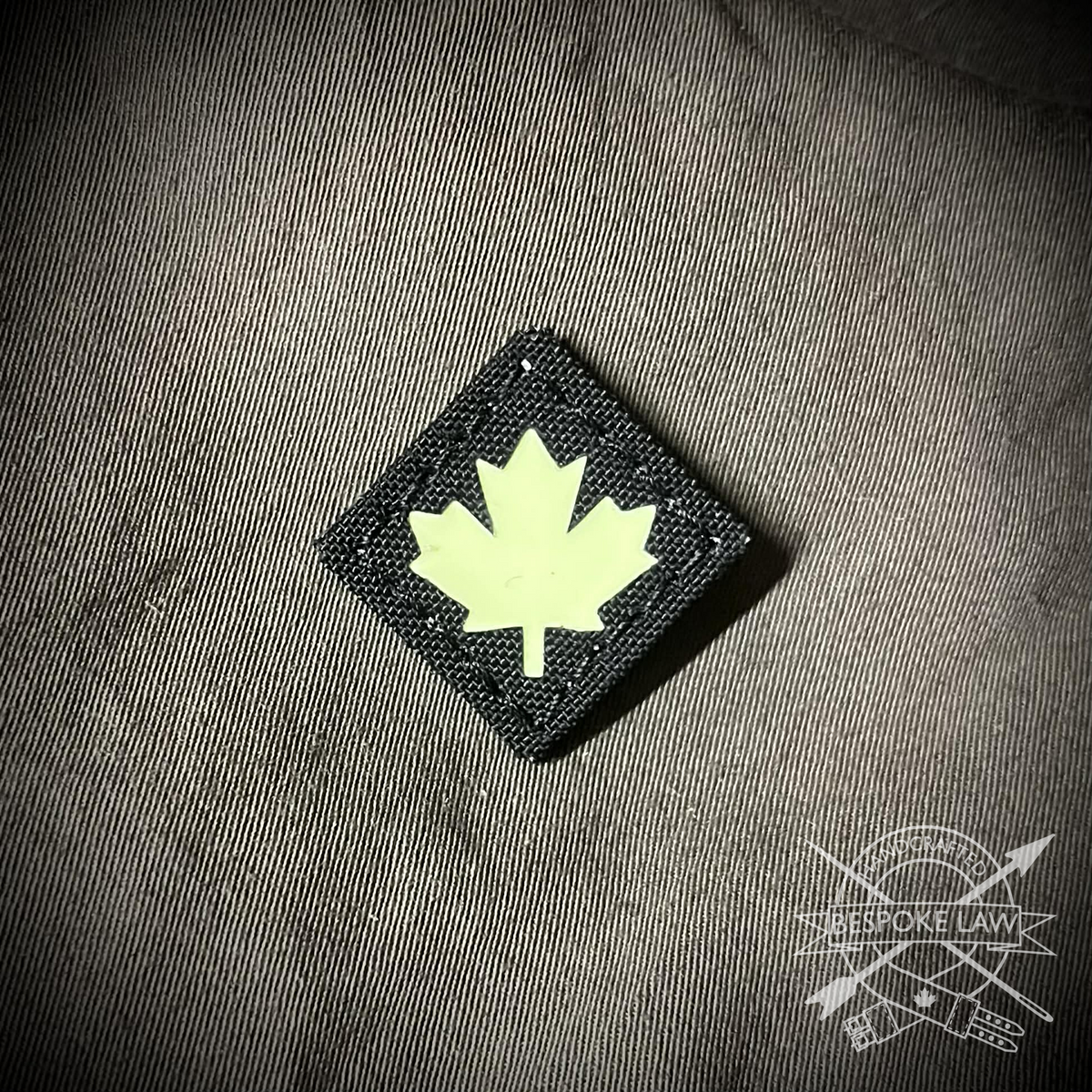 Cat Eye - Maple Leaf